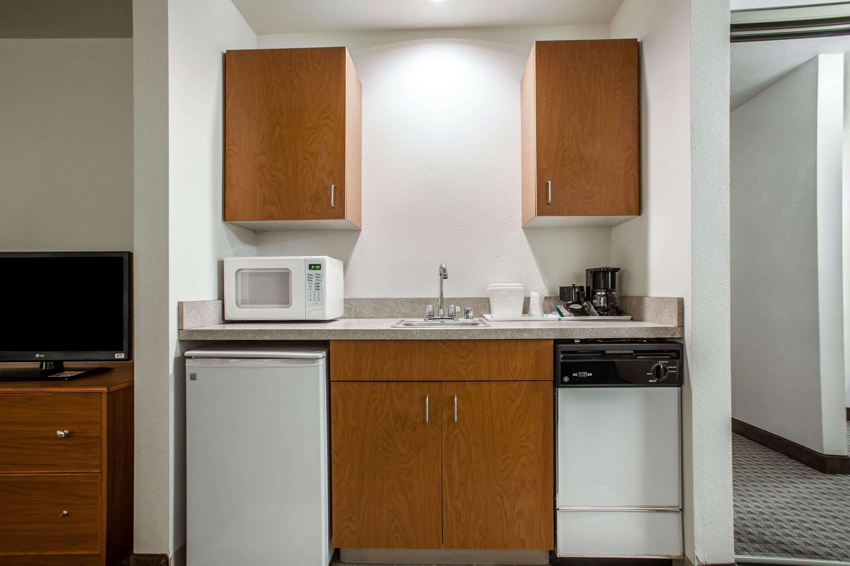 Quality Inn & Suites Federal Way - Seattle Экстерьер фото